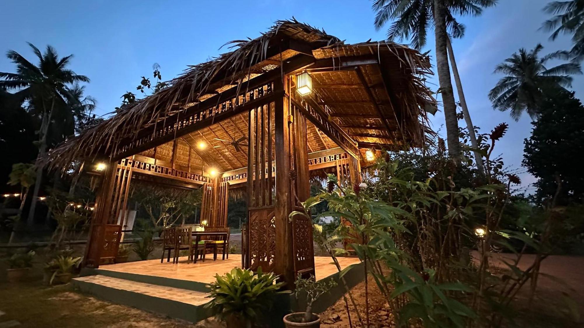 Kohjum Freedom Resort Koh Jum Exterior photo